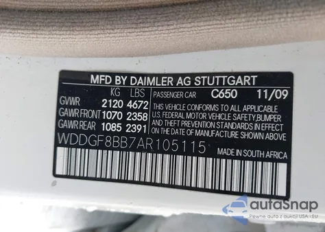 2010 Mercedes-Benz C 300 Sport 4Matic z USA, uszkodzony, nr VIN WDDGF8BB7AR105115